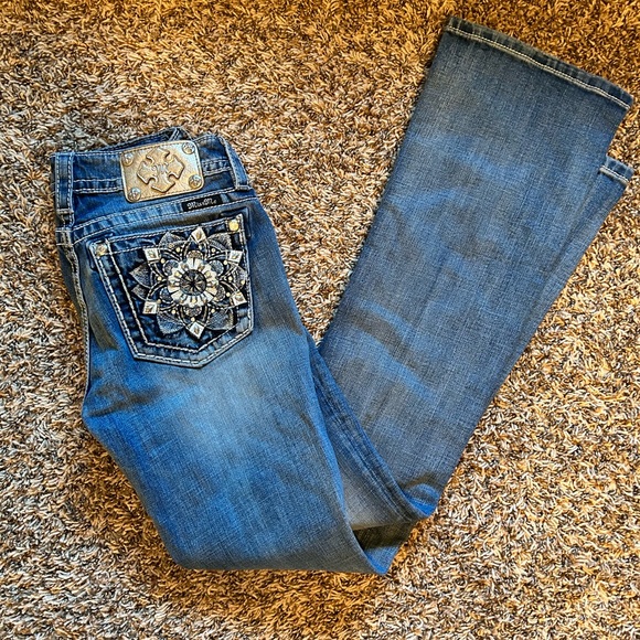 Miss Me Mid Rise Signature Boot Jean - Picture 8 of 8